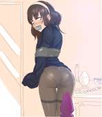 589