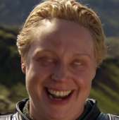 272