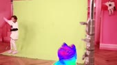 8567