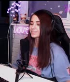 602x704