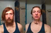 652x429