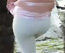329x273