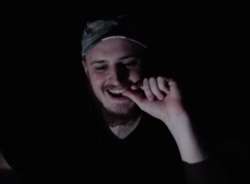 399x294