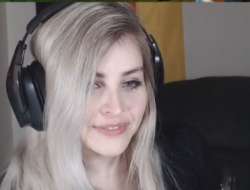 329x251