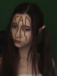 522x692