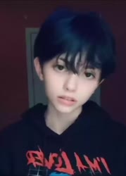 774x1080