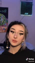 576x1024