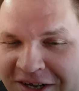 369x422