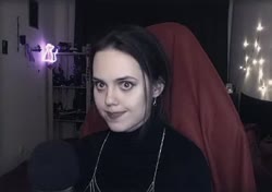 360x254