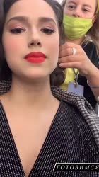 528x938