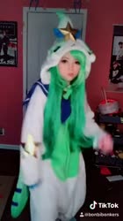 608x1080