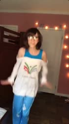 608x1080