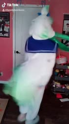 608x1080