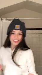 576x1024