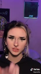 576x1024