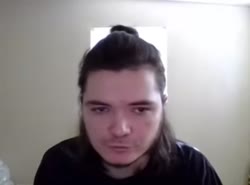 692x514