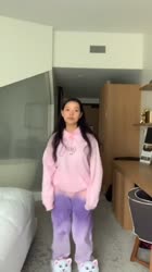 576x1024