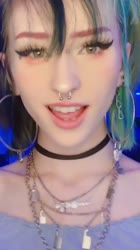 576x1024