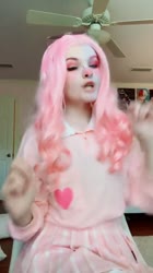 576x1024