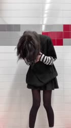 576x1024
