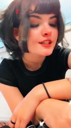 576x1024