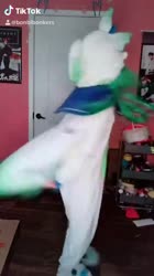 608x1080