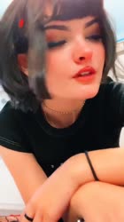 576x1024