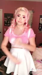 608x1080
