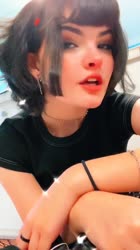 576x1024