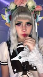 576x1024