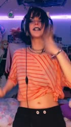 576x1024