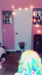 608x1080