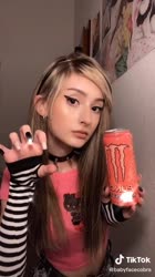 576x1024