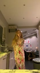 576x1024