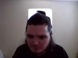 692x514