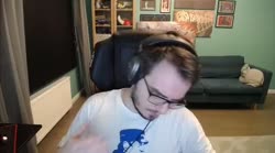 440x246