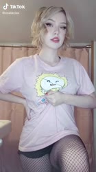 576x1024
