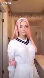 576x1020