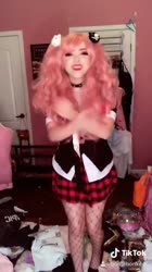 608x1080