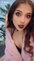576x1024