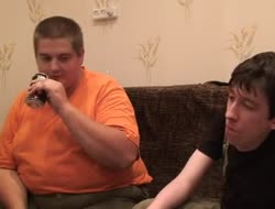 410x312