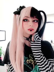 576x768