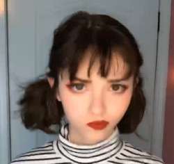 346x327