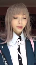608x1080