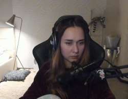 421x328