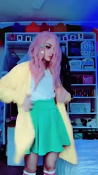 576x1024