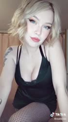 576x1024