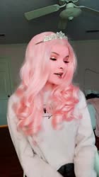576x1024