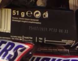 597x469