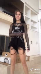 576x1024